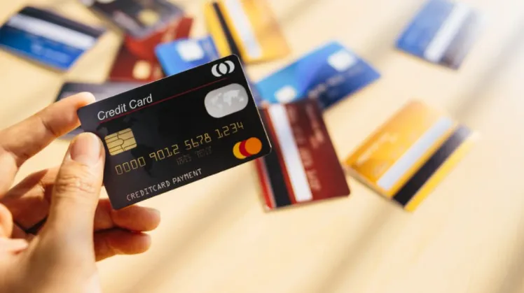 Hemen, Anında, En Kolay Kredi Kartı Veren Bankalar 2025