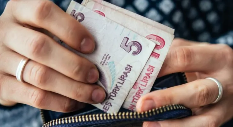 Ev Hanımlarına Kredi Kartı Veren Bankalar